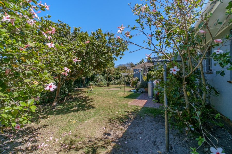 4 Bedroom Property for Sale in Plumstead Western Cape